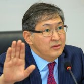 Ерлан Сағадиев: «Мектепте хиджабқа тыйым салынған, бұл шешім өзгерген жоқ»