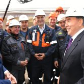 Елбасы «АрселорМиттал Теміртау» металлургтерімен кездесті