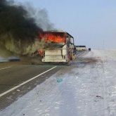 Ақтөбеде 52 жолаушысы тірідей жанып кеткен автобус жүргізушісі өрттің төбелестен кейін тұтанғанын айтты