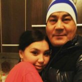 «Екі аяғымды көтеріп...» Сары әулиенің туған қызы пәктігін тексерген әкесімен әлі күнге араласпайтынын айтты