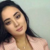 «Балаға қарап, тамақ істеп отырса»: Анар Батырхан тұрмысқа шығатын жігіт іздейді