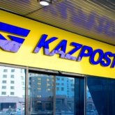 «Орысша сөйле»: «Қазпошта» қызметкері қазақ тілінде қызмет көрсетуден бас тартты (ВИДЕО)