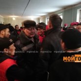 «Бізді адам құрлы көрмейді»: БҚО-да автобус жүргізушілері көтеріліске шықты