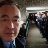 «Бандамыз!»: Әріптестерін жаңа жылымен құттықтаған полицей қызметінен қуылды