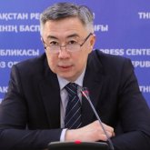 «Жынымды келтірмеңізші»: Вице-министрдің журналиске берген жауабы желіде қызу талқыланып жатыр (ВИДЕО)