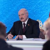 Лукашенко поддержал создание единой валюты с Россией