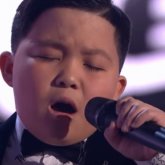 Мальчик из Уральска покорил Меладзе и Лободу