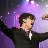 Димаш Құдайберген 8 наурызға тосынсый дайындап жатыр (ВИДЕО)