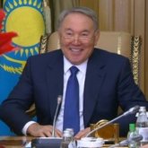 Если на 8 марта подарили не то, о чем вы мечтали, в следующий раз мечтайте громче – Назарбаев