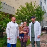 Ыстық клизмаға күйіп қалған сәби ауруxанадан шықты