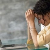 «Пәк болғанын қалады»: павлодарлық ару қыздығын тіктіріп, тұрмысқа шығып алған