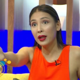 «Қазіргі жігіттер тудыра алмайды»: 29 жастағы бойжеткен тікелей эфирде ер азаматтарды кінәлады (ВИДЕО)