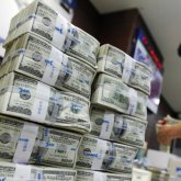 Доллар бағамы 1 теңгеге төмендеді