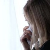 «Махаббатпен емес, есеппен болды»: 18 жастағы қыз байлыққа құмартып тұрмыс құрғанын мойындады