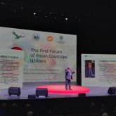 «Шыңғыс хан түрік пе, моңғол ма?»: Қабдеш Жұмаділов моңғол жазушысының ашуына тиді