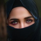 «Махаббатпен емес, әкесінің қалауымен»: 8 рет тұрмысқа шыққан әйел имамдардан көмек сұрады