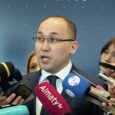 «Айғайлап, өсек тарату патриоттық емес»: Абаев Жаңаөзендегі митингке қатысты пікір білдірді (ВИДЕО)