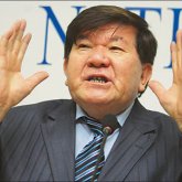 «Тыңдаудың өзі ұят»: «Қатыным» әнін сынаған Шахановқа орындаушы жауап берді