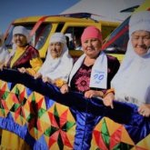 90 жылдыққа – 90 метрлік көрпе (ВИДЕО)