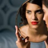 «Балалы-шағалы еркектер де маза бермейді» - «кәрі қыздың» хикаясы