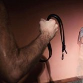 «Бала, өгей әкеден қорлық көрген»: Шешесі де сау сиырдың боғы емес (ВИДЕО)