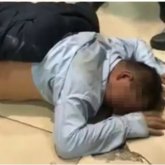 «Не деген қатігездік?!»: Қорғаста тауарларын заңсыз өткізгісі келетіндер шекарашыларға қысым көрсетуде (ВИДЕО)