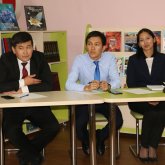 «Елбасыны қадірлейік»: оқушылар да ода жазып, «жағымпаздық жарысына» қатысты