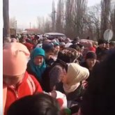 Шекарашылар «адамдар елден кетіп жатыр» деген қауесетке жауап берді (ВИДЕО)