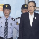 Қызмет бабын асыра пайдаланған «парақор, жемқор президент» сотталды