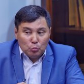 Оқушы қыздарды «оқуға емес, бала тууға» шақырған Омар Жәлел жеккөрінішті болып қалды (ФОТО)