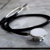 Коронавирус жұқтырғанын білген мейірбике өз өміріне балта шапқан