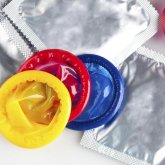 Коронавирустан үйде жатып сақтанған әлем халқына мүшеқап та жетіспей қалды