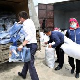 Жамбыл облысында контрабандашылардан тәркіленген заттар тұрғындарға таратылады