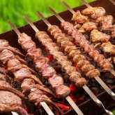 Ақсу қаласының тұрғыны кафеден 15 келі ет және кәуап пісіруге қажетті заттарды ұрлап кеткен