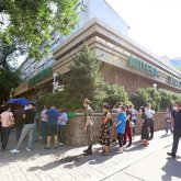 «Дәрі-дәрмек нарығында дүрбелеңге жол жоқ» - Бақытжан Сағынтаев