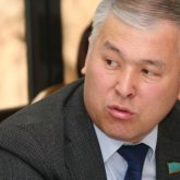 «Қаншама адам қайтыс болды»: Мұрат Әбенов дәрі-дәрмек тапшылығына кінәлілерді табу керектігін айтты