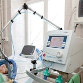 «Көзімше өліп кетті»: Шымкент тұрғыны анасының өліміне дәрігерлерді кінәлайды