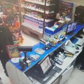 Ақтөбеде болған қорқынышты жағдай ВИДЕОға түсіп қалды