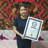 Қытайдағы қазақ қызы ерекше шеберлігімен Гиннестің рекордтар кітабына енді