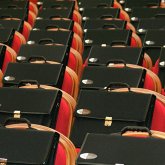 «Мемлекеттік аппарат қызметкерлерін қысқарту жұмысын тездетуді тапсырамын» - Тоқаев