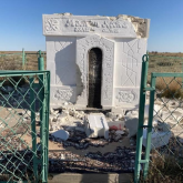 Атырауда зираттарды ойраңдаған бұзақы құрықталды