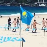 «Атың өшкір, Борат!»: Сиднейде Қазақстанның туын ұстаған «Бораттар» шеру өткізді (ФОТО, ВИДЕО)