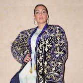 Криштиану Роналдудың жары Джорджина қазақтың шапанын киді