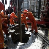 Ақтөбедегі мұнай компаниясының жұмысшылары тағы да шу шығарды