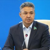 «Бұл екі мекеме бизнесті тұншықтыруды ғана біледі» - Азат Перуашев