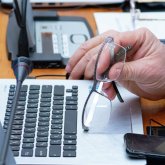 Мәжіліс депутаты Тоқаевтан Жер туралы заңды қабылдауды келесі жылға қалдырмауын сұрады