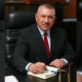 Қазақстандық кәсіпкер Қырғыз президентінің кеңесшісі боп тағайындалды