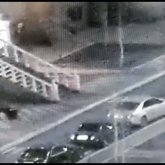 Астанада қарақшының қызға шабуыл жасаған сәті ВИДЕОға түсіп қалған