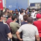 Жүргізушілер «Нұрлы Жолдың» ақылы жолдарына наразылық білдіріп жатыр