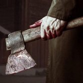 Қостанайда әкесі жұмысына келген ұлының басынан балтамен ұрып өлтірді